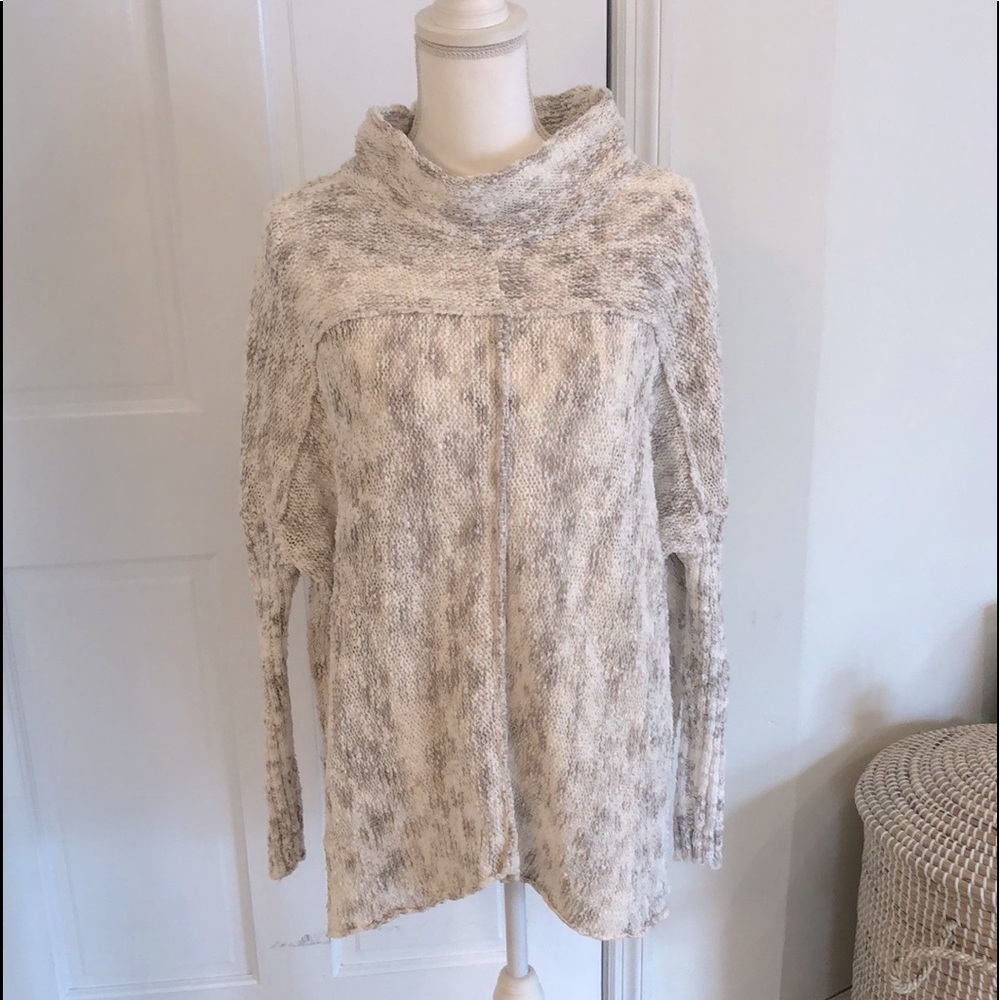 ❤️FREE PEOPLE ASYMMETRICAL TUNIC SWEATER❤️